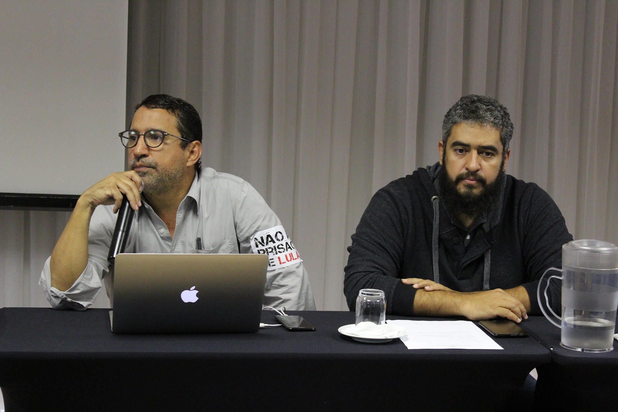 Mobilização revolucionária é caminho para democracia no Brasil