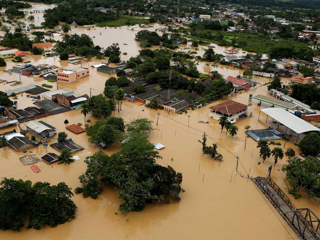 Enchentes expõem riscos da ocupação desordenada de espaços urbanos no Brasil