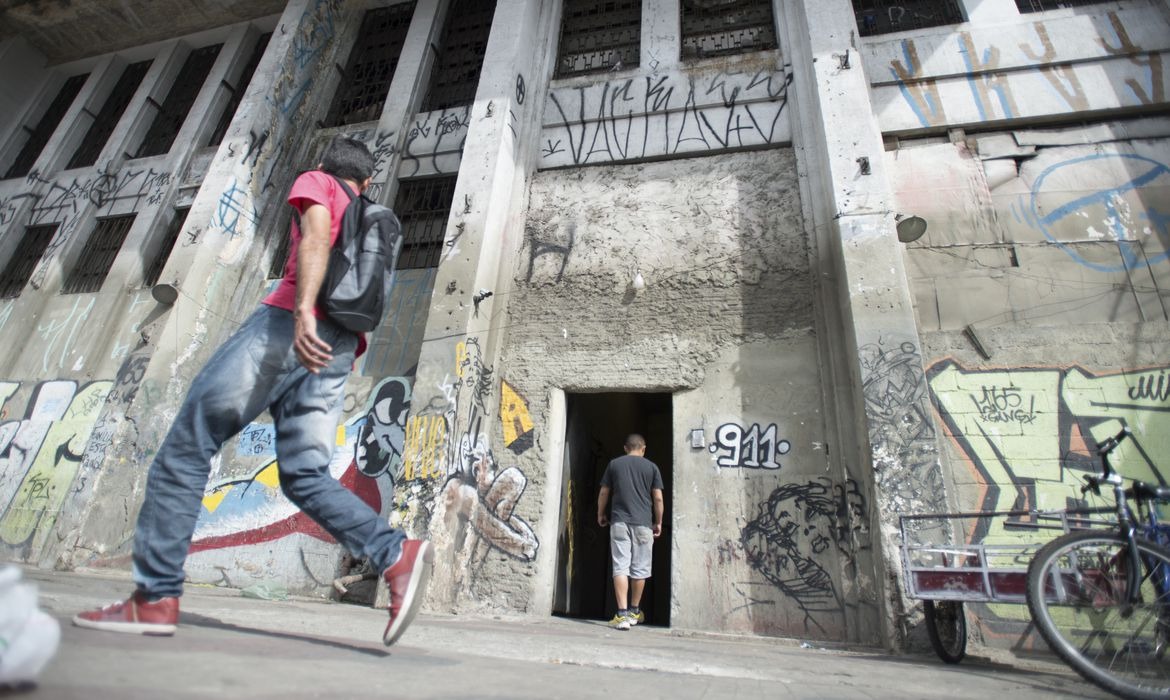 Brasil vive onda de despejos sociais em prol da iniciativa privada